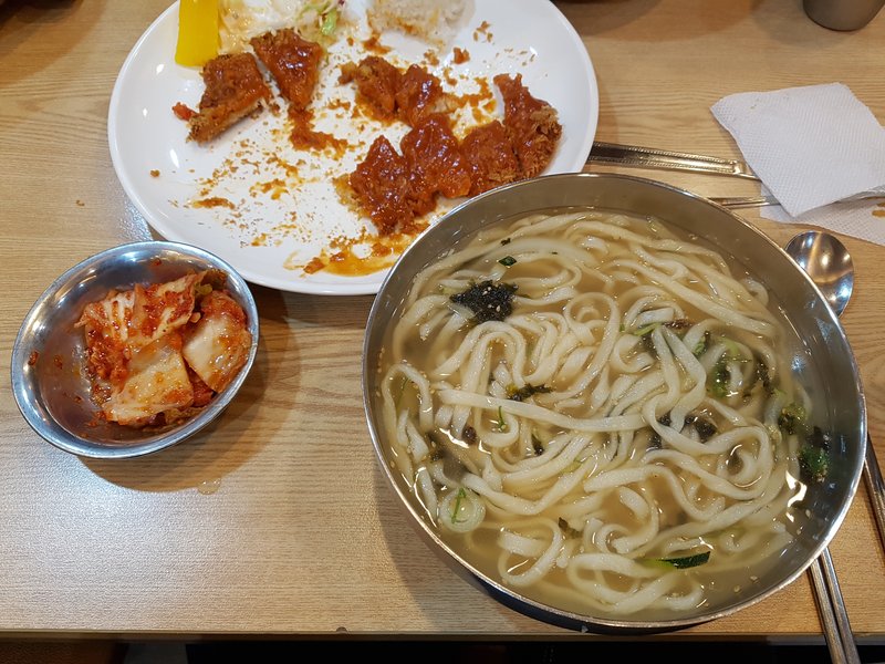육개장 칼국수